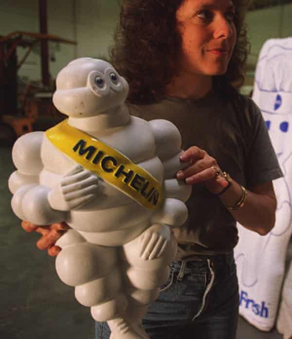 MUSEUM 2/C/14APR96/BU/MACOR Museum of Modern Mythology a museum of advertising artifacts is moving items out of storage in their attempt to find a home for their museum. Staff member Ellen Weis with one of the artifacts. Chronicle Photo: Michael Macor (Photo By MICHAEL MACOR/The San Francisco Chronicle via Getty Images)