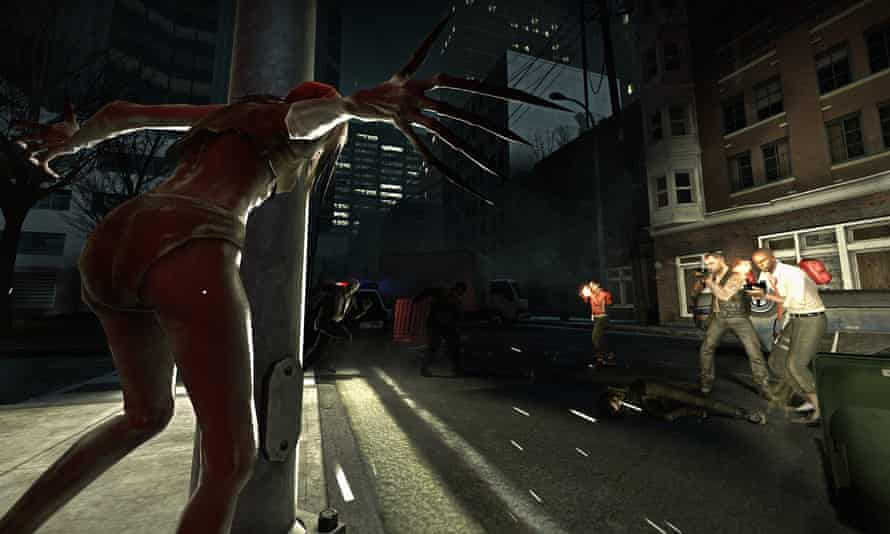 Left 4 Dead, 2008