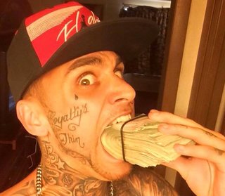 The Worst Selfies Of All Time image 21