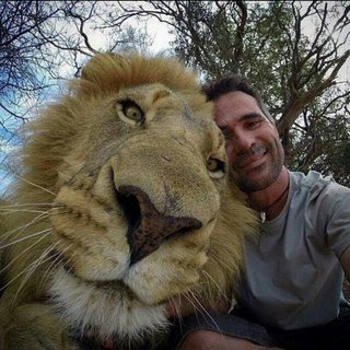 The Worst Selfies Of All Time image 5