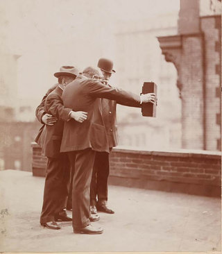 The Worst Selfies Of All Time image 50